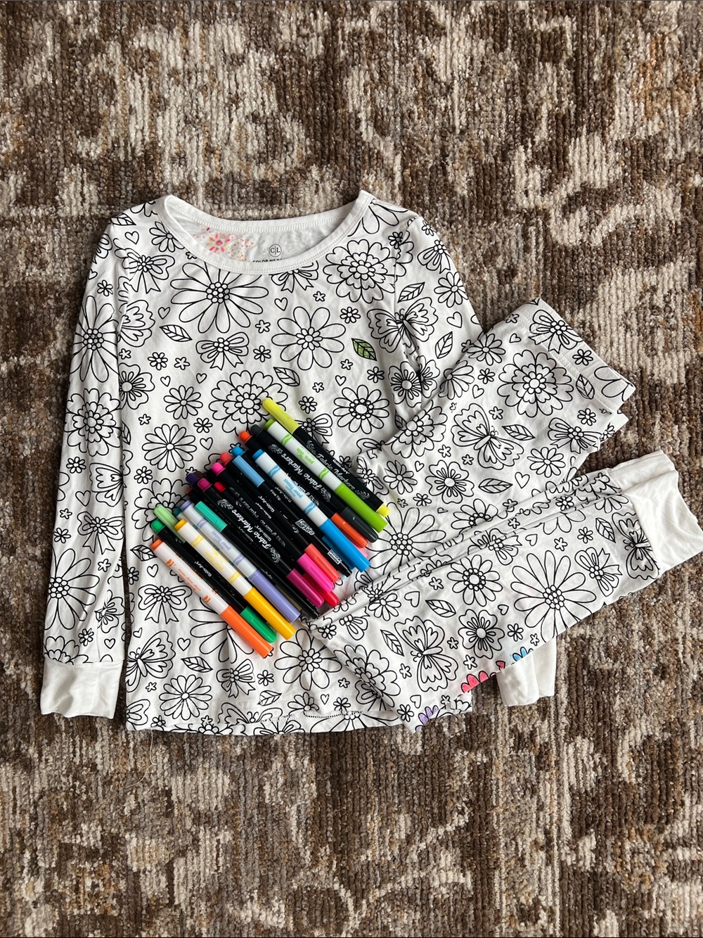 Caden Lane White Floral Color-Your-Own Pajama Set with Markers